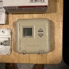 T8400C | Honeywell Standard Electronic Thermostat for 24V No Display As-is — photo 2