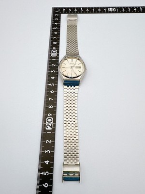 Seiko KING QUARTZ 5856-8001 Day/Date Kanji White Dial Vintage