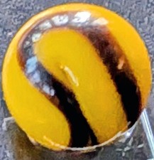 Vintage Peltier Glass "Bumble Bee" Marble 1/2" cold roll mark