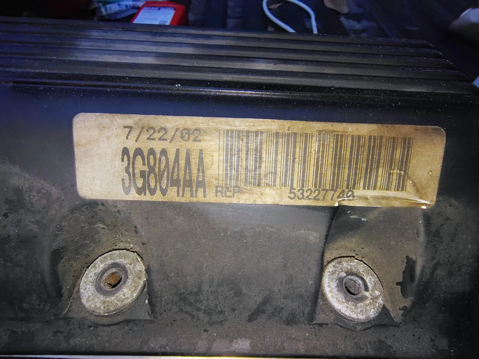 Cilindro de culata de coche Lincoln Town 4,6 L 2003 cubierta de válvula leva 7L2E-6090-D22D derecha Foto 4 de 4