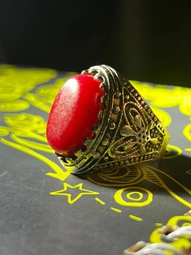 Vintage Men's 925 Sterling Silver Ring Natural Red Coral Stone Intricate Filigre