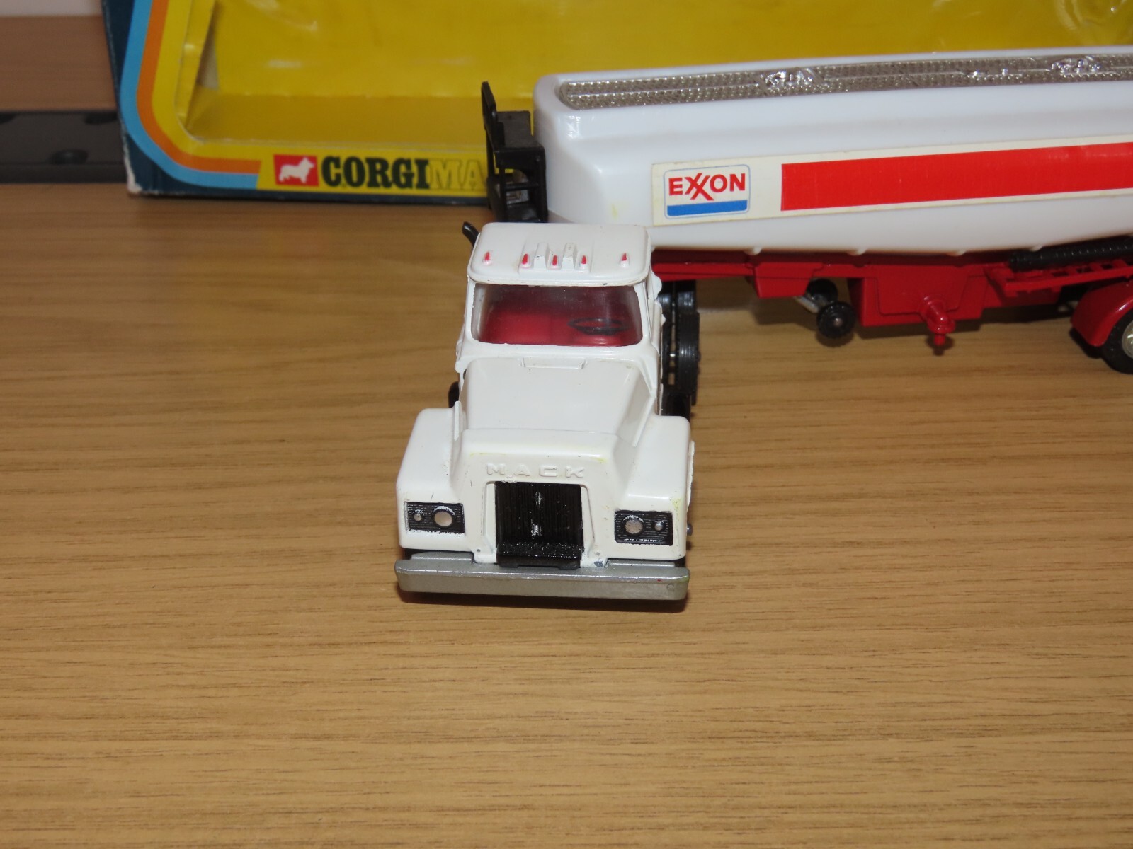 Picture 4 of 9