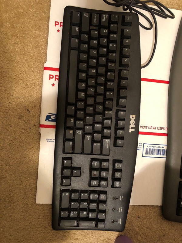 DELL COMPUTER KEYBOARD RT7020 Not Tested