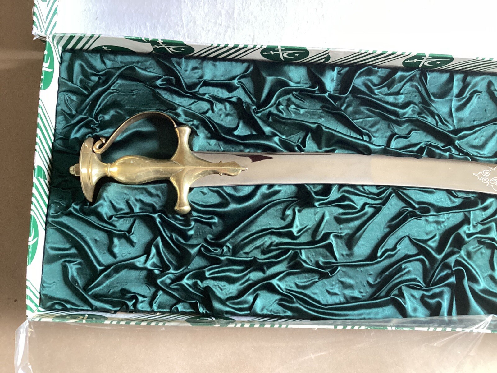 Talwar Box Pakistan Army Talwar Saber | Gift From General Mirza Aslam Beg, with ...