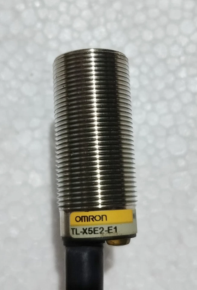 Omron TL-X5E2-E1 Proximity Sensor New - Image 4 of 4