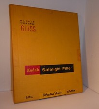 KODAK 8 x 10" RED GREEN WRATTEN SERIES GREEN SAFELIGHT FILTER
