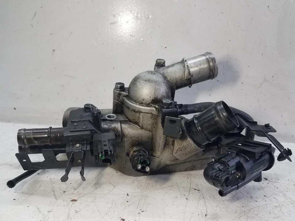 Hyundai Sonata 2008-2010 2,4 L carcasa termostato 4 cilindros (4 cilindros) M150 Foto 3 de 4