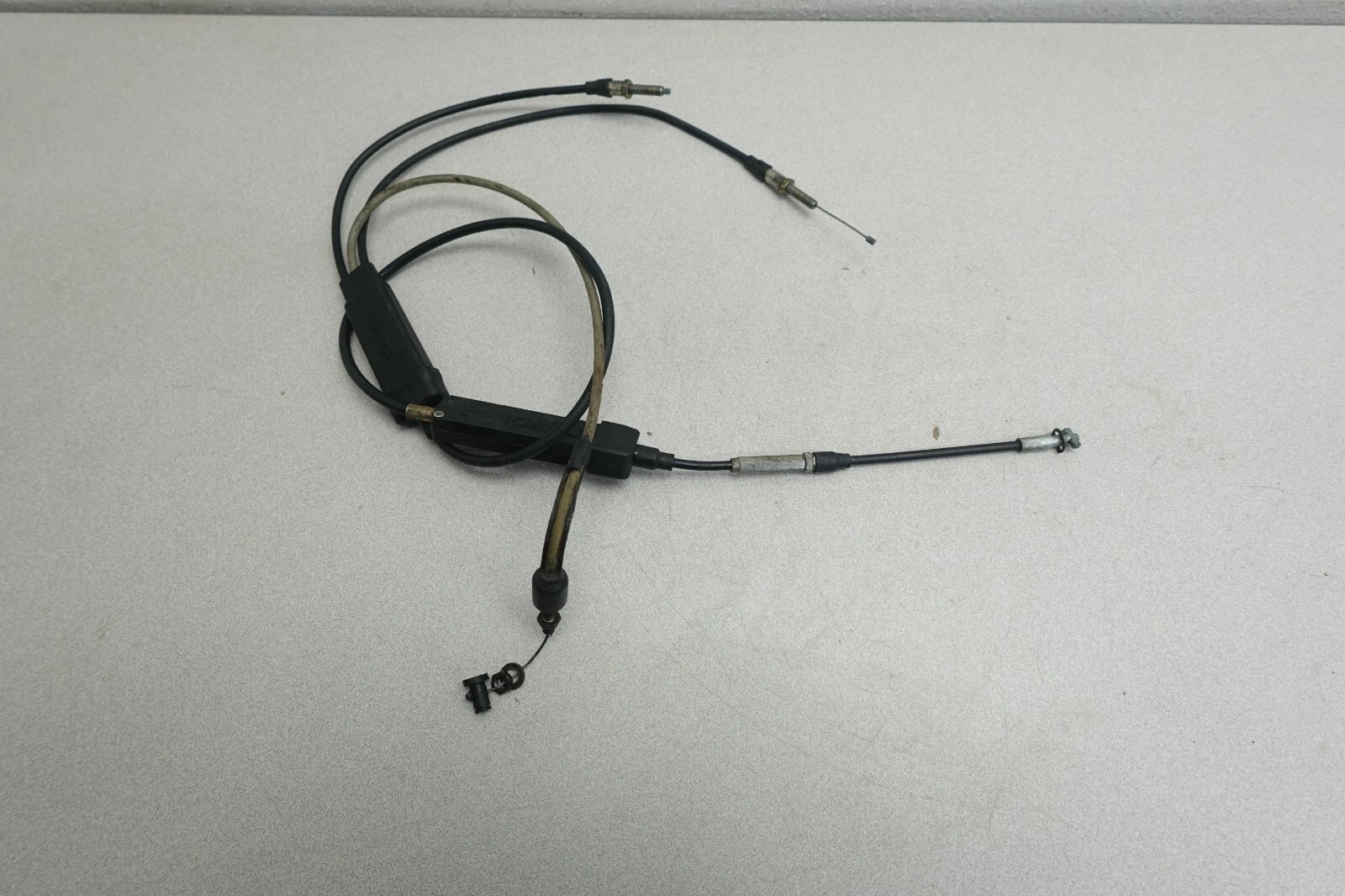 2000-2001 Ski-Doo OEM Throttle Cable Ass'y Summit MXZ Formula Deluxe