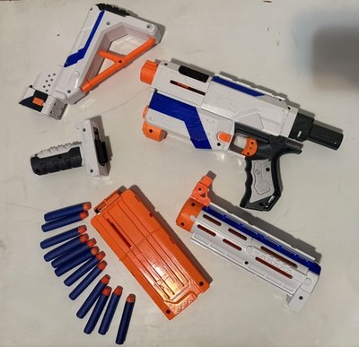 NERF N-Strike Retaliator Elite Nerf Dart Blaster 2011 - full mag & attachments