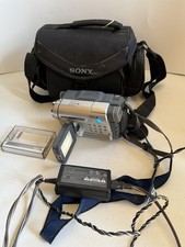 Sony Handycam DCR-TRV260 Digital 8 Camcorder - NIGHTSHOT PLUS - Tested