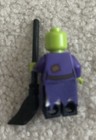 Lego  Halloween Minifigure - Wacky Witch W/Black Broom/Skirt but No Witch’s Hat! — photo 3