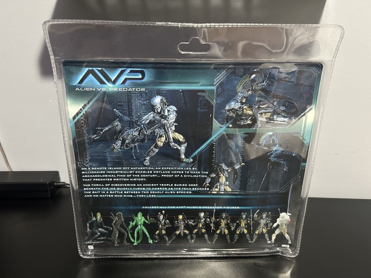 NECA AVP ALIEN vs PREDATOR GRID vs CELTIC RIVALRY REBORN 2 PACK