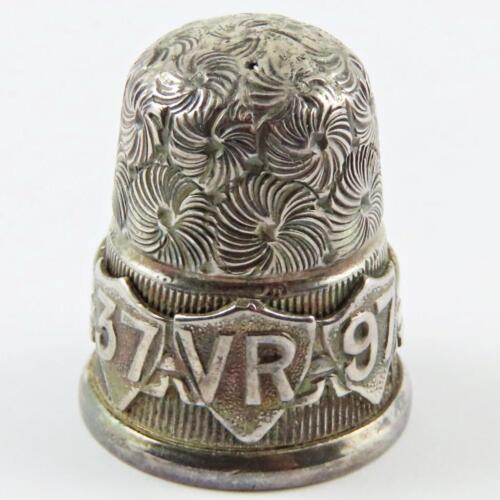 1897 QUEEN VICTORIA DIAMOND JUBILEE ENGLISH JAMES FENTON STERLING SILVER THIMBLE - Picture 1 of 6
