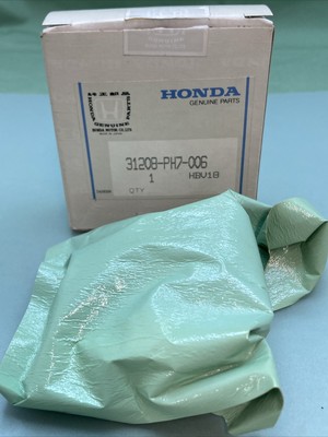 NEW GENUINE HONDA 31208-PH7-006 STAY ASSY., BRUSH