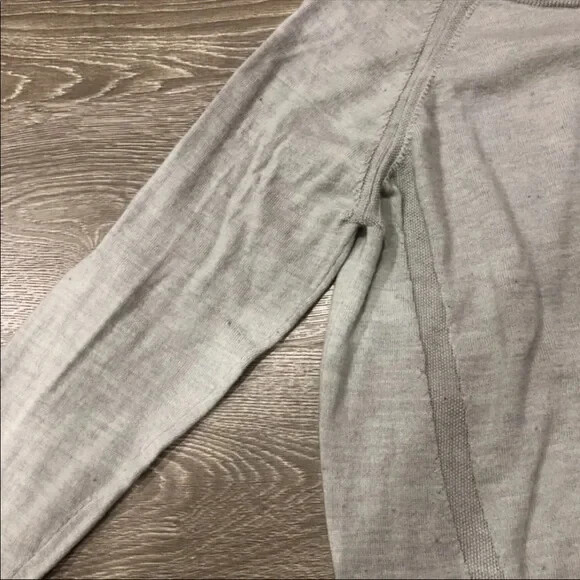 Lululemon Gray Pullover Rising Salutation Knit Sw… - image 6