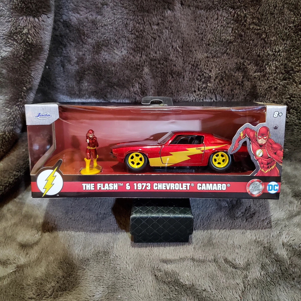 DC Comics Diecast Models 1/32 Flash Chevy Camaro Jada Toys DC Comics Diecast Models 1/32 Flash Chevy Camaro Jada Toys