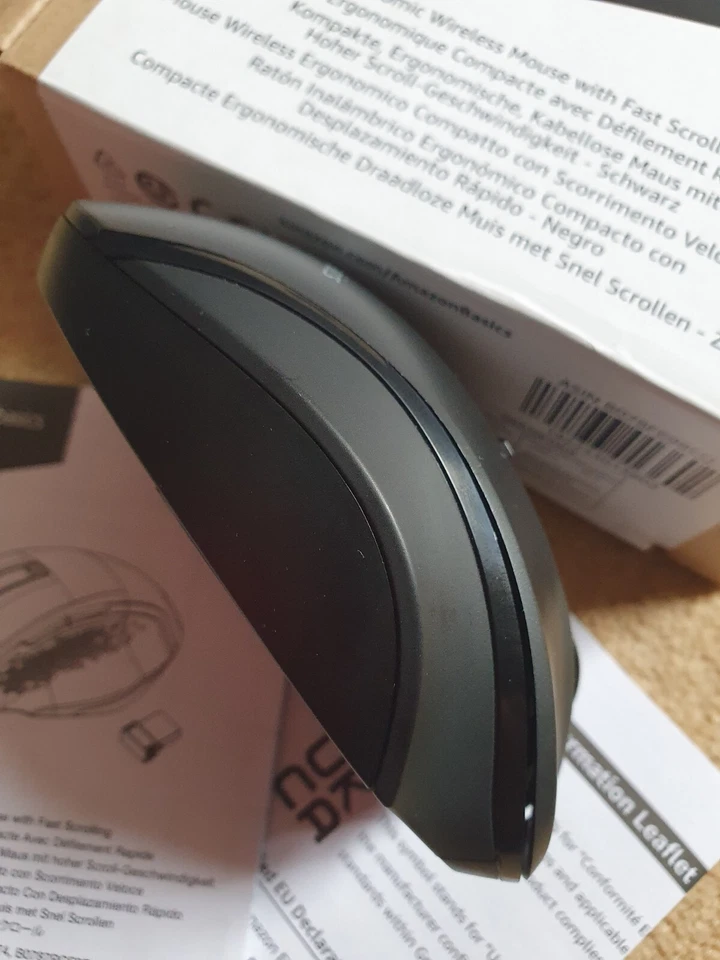  Ergonomic  Wireless Mouse Desktop laptop tablet  Fast Scrolling Amazon Basics  - Image 4 of 4