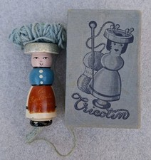 ANCIEN TRICOTIN en BOIS peint