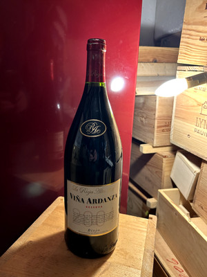Viva Espania  : 2004 La Rioja Alta S.A. Vina Ardanza Reserva