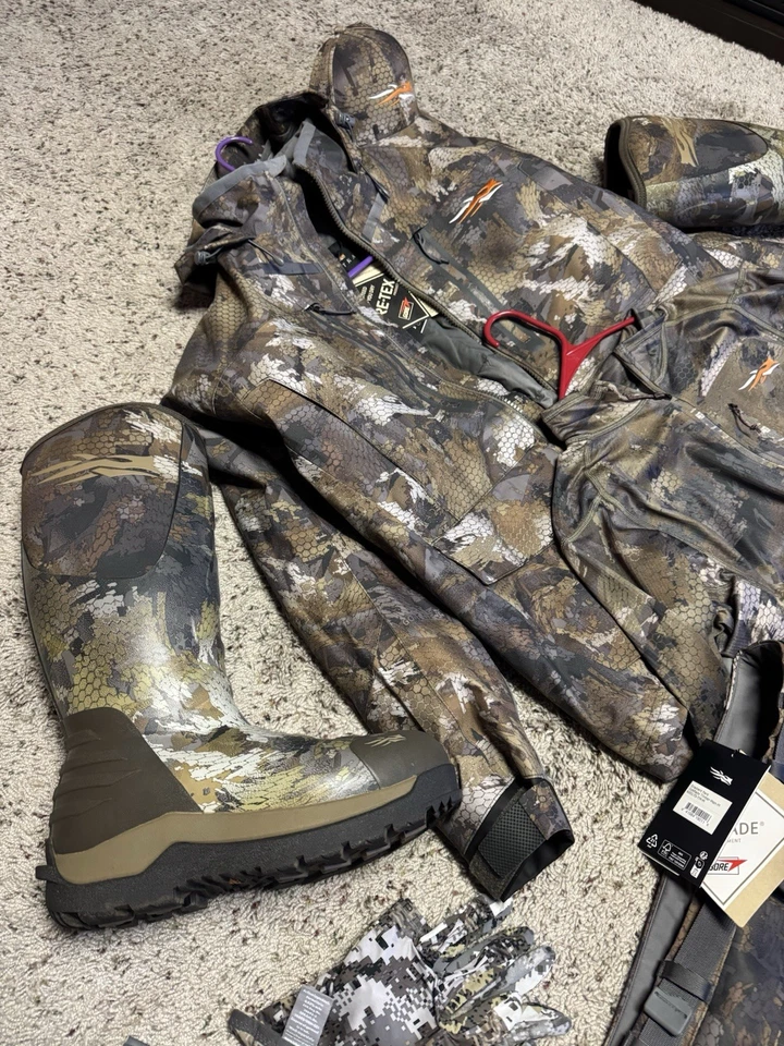 Sitka Timber Gear Lot - Image 3 of 4