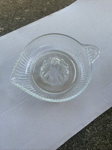 Vintage Clear Glass Citrus Juicer With Ribbed Design & Handle