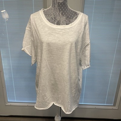 NWT Andree By Unit Plus Size White T-shirt Distressed Tee Raw Hem Top Sz XL