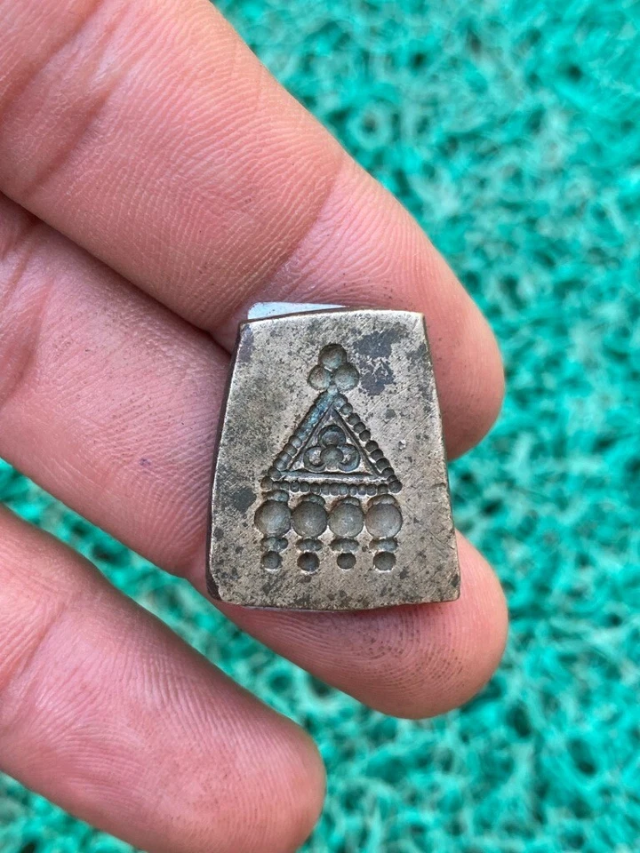 Pendientes de bronce tallados a mano de colección de colección diseño figura joyería molde troquel Foto 4 de 4