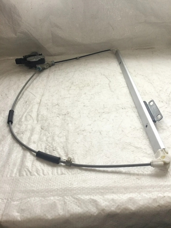 2008 Honda Ridgeline Back Glass Regulator & Motor OEM - Image 4 of 4