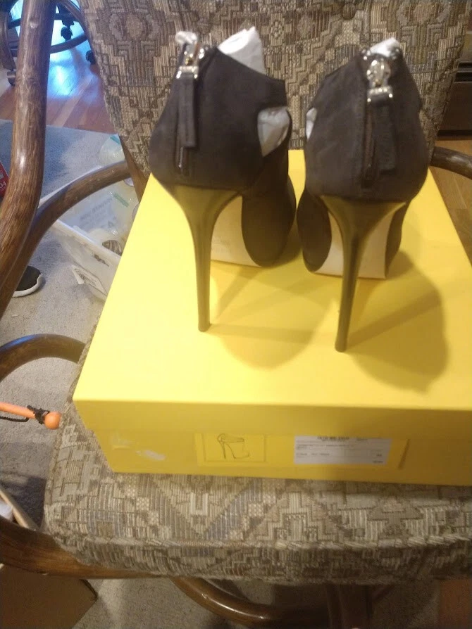 Fendi — TRONCHETTO VIT. NABUK PERLATO MORO 42/12 FENDI CUT OUT PLATFORM BOOTIE NEW!