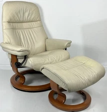 Ekornes Stressless Medium "Sunrise" Cream Leather Swivel Recliner Chair Ottoman
