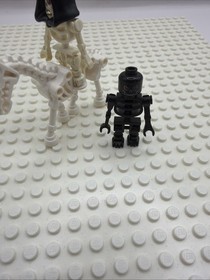 Lego Castle Fantasy Era Minifigures 7079 "Drawbridge Defense" 2009