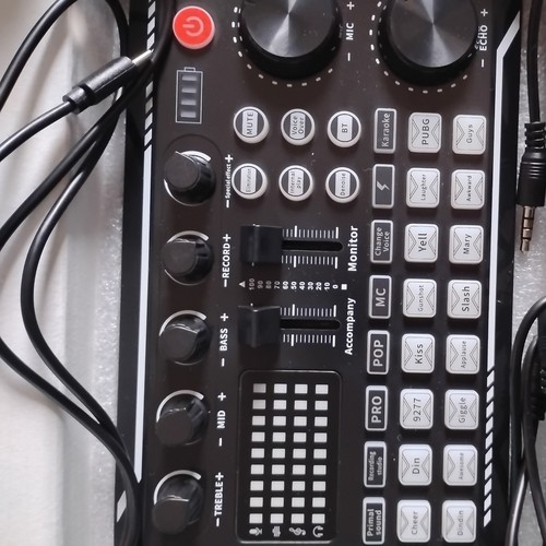 Professional Live Sound Card For Recording Broadcasting Pod Casting Sound Effect - Picture 3 of 7