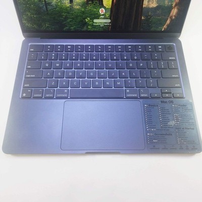 2022 Apple MacBook Air 13.6