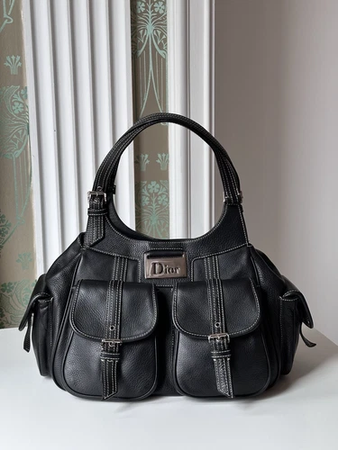 Sac bandoulière DIOR multi poches street chic cuir noir année 2000