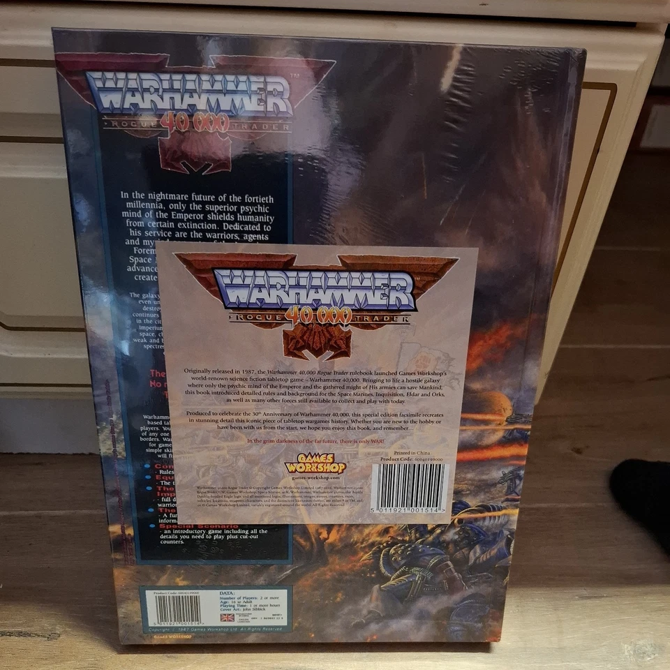 Warhammer 40k Rogue Trader Hardback Book - Warhammer World Exclusive Reprint - Image 2 of 3