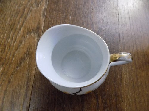 Royal Bayreuth Vtg set Creamer pitcher Sugar Bowl w Lid White Yellow Flower Gold - Picture 4 of 17