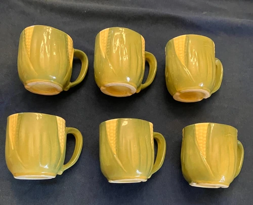 6 very good condition Shawnee Corn mugs 3 1/4" tall