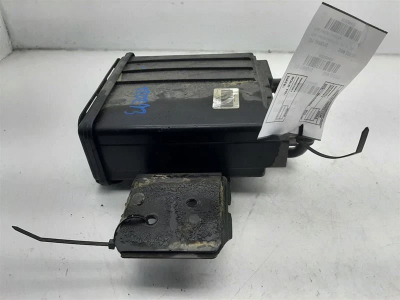 Vasilha de vapor de combustível 04-20 GMC Yukon 12597567 - Imagem 2 de 4