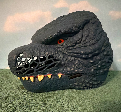 Godzilla X Kong Mask | Playmates 2024 edition