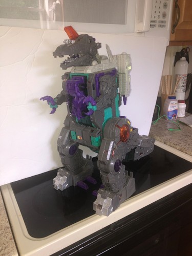 Transformers Titans Return Titan Class Trypticon