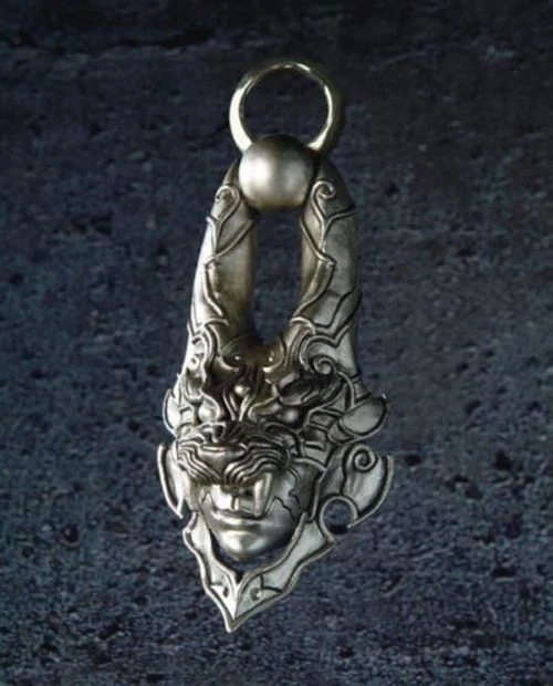 Equipo y utilería Vol.3 colmillo plateado caballero cero y herramienta mágica Silva Foto 4 de 4