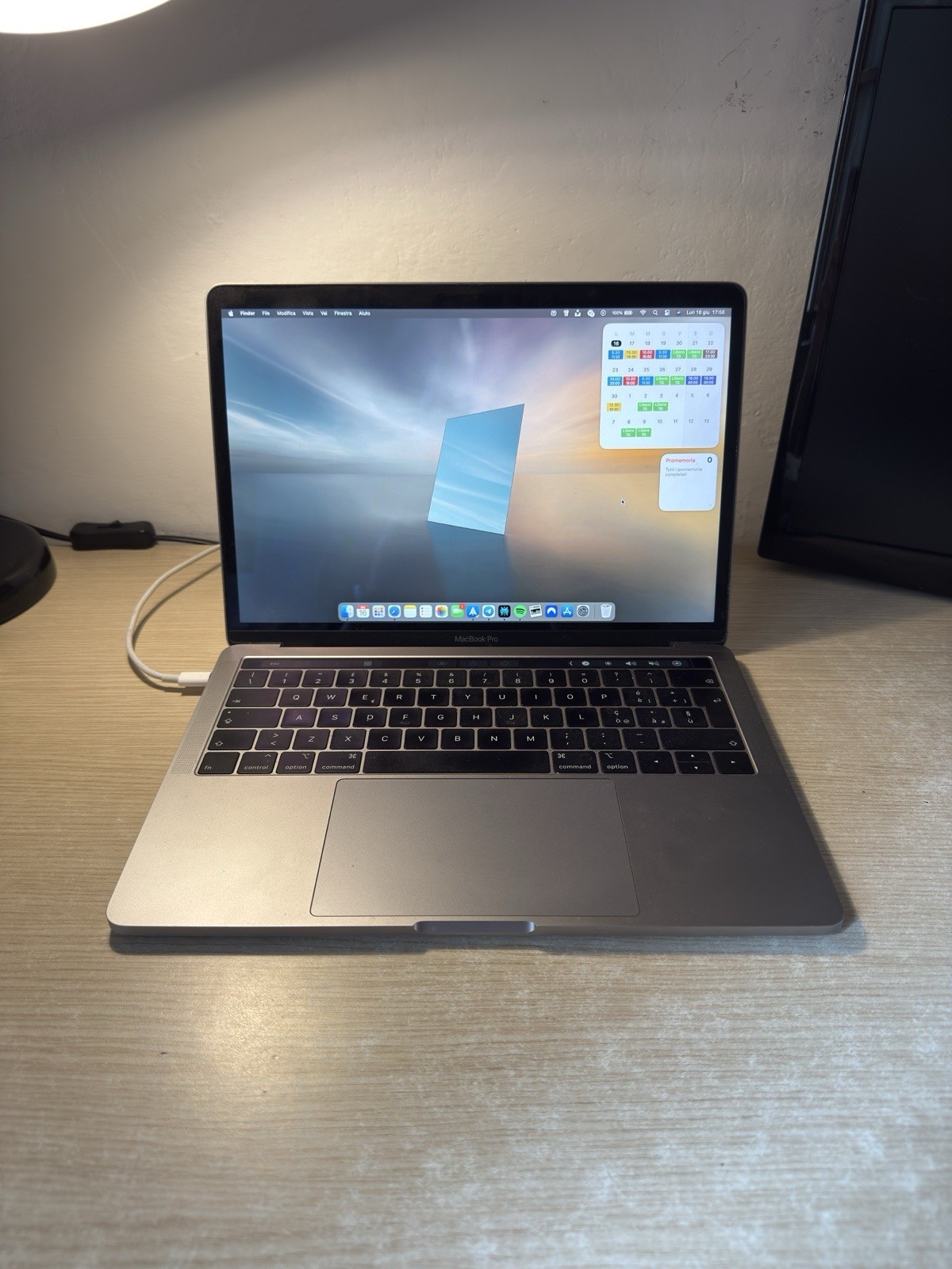 MacBook Pro 13” 2019 Touch Bar (Intel Core i5 quad-core a 1,4 GHz,RAM 8 GB,SSD).