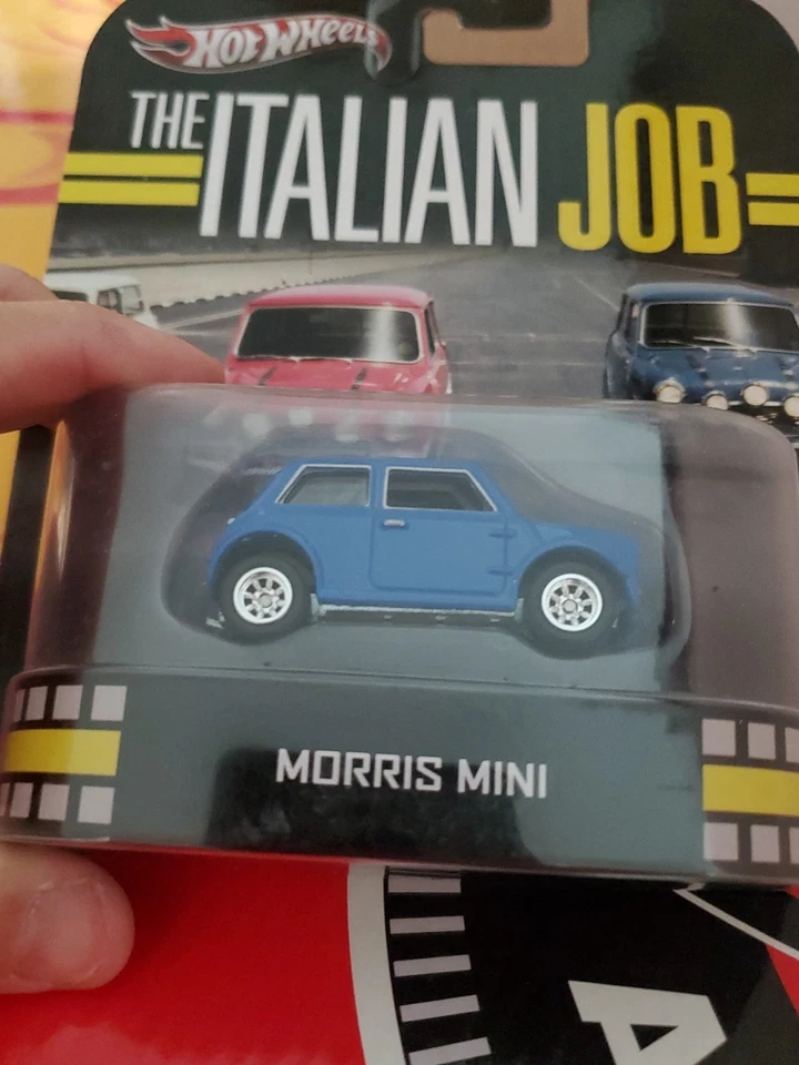 Hot Wheels 2013 Retro Entertainment The Italian Job - Morris Mini Cooper Blue - Image 2 of 4
