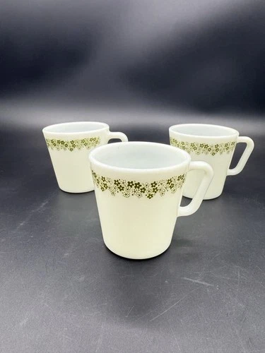 Pyrex Spring Blossom Green Crazy Daisy Coffee Cup Mugs D-Handle #1410 ‘SET OF 3’
