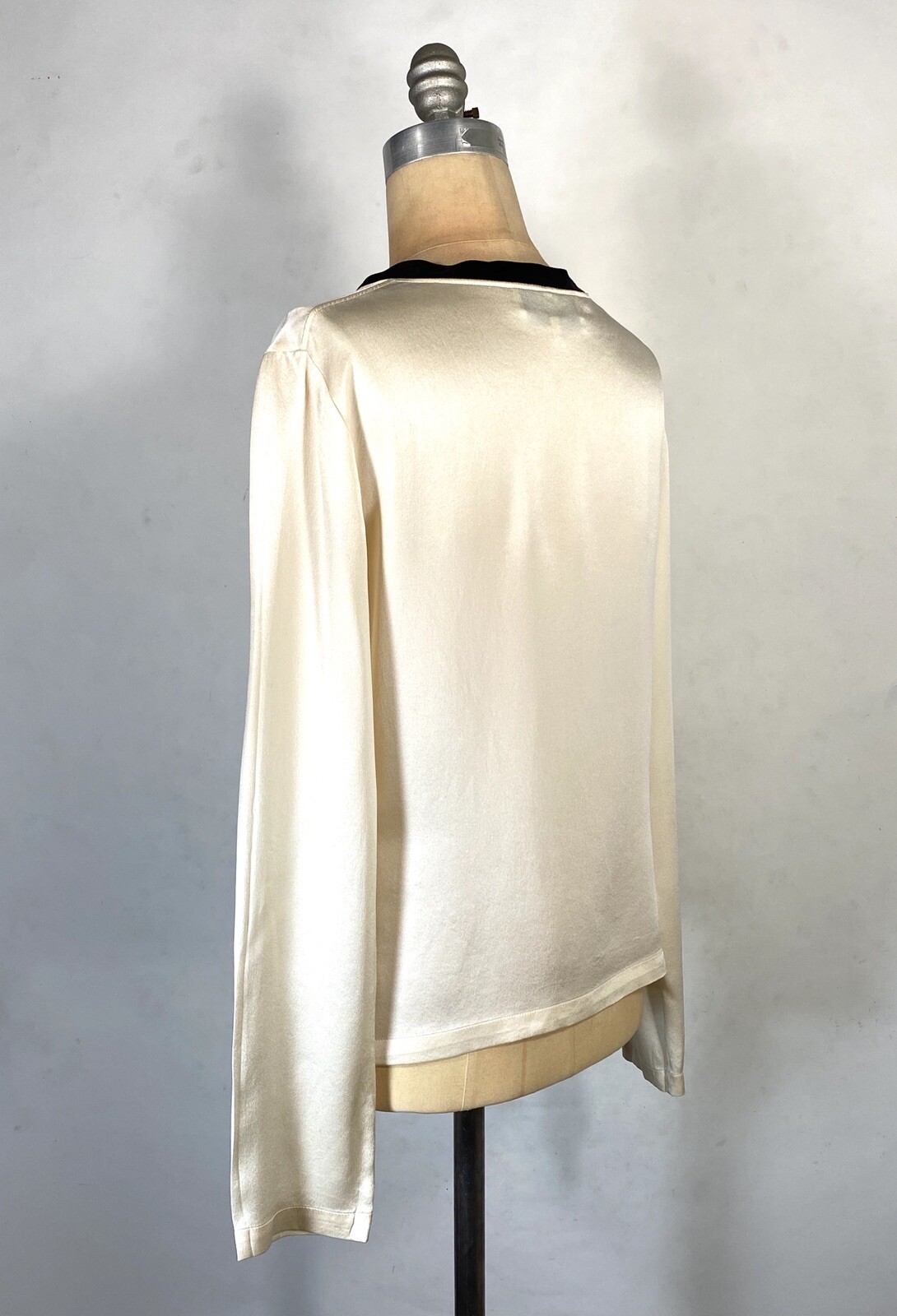 Camicia di seta moderna anni 2000 YVES SAINT LAURENT Rive Gauche con dettagli dipinti a mano