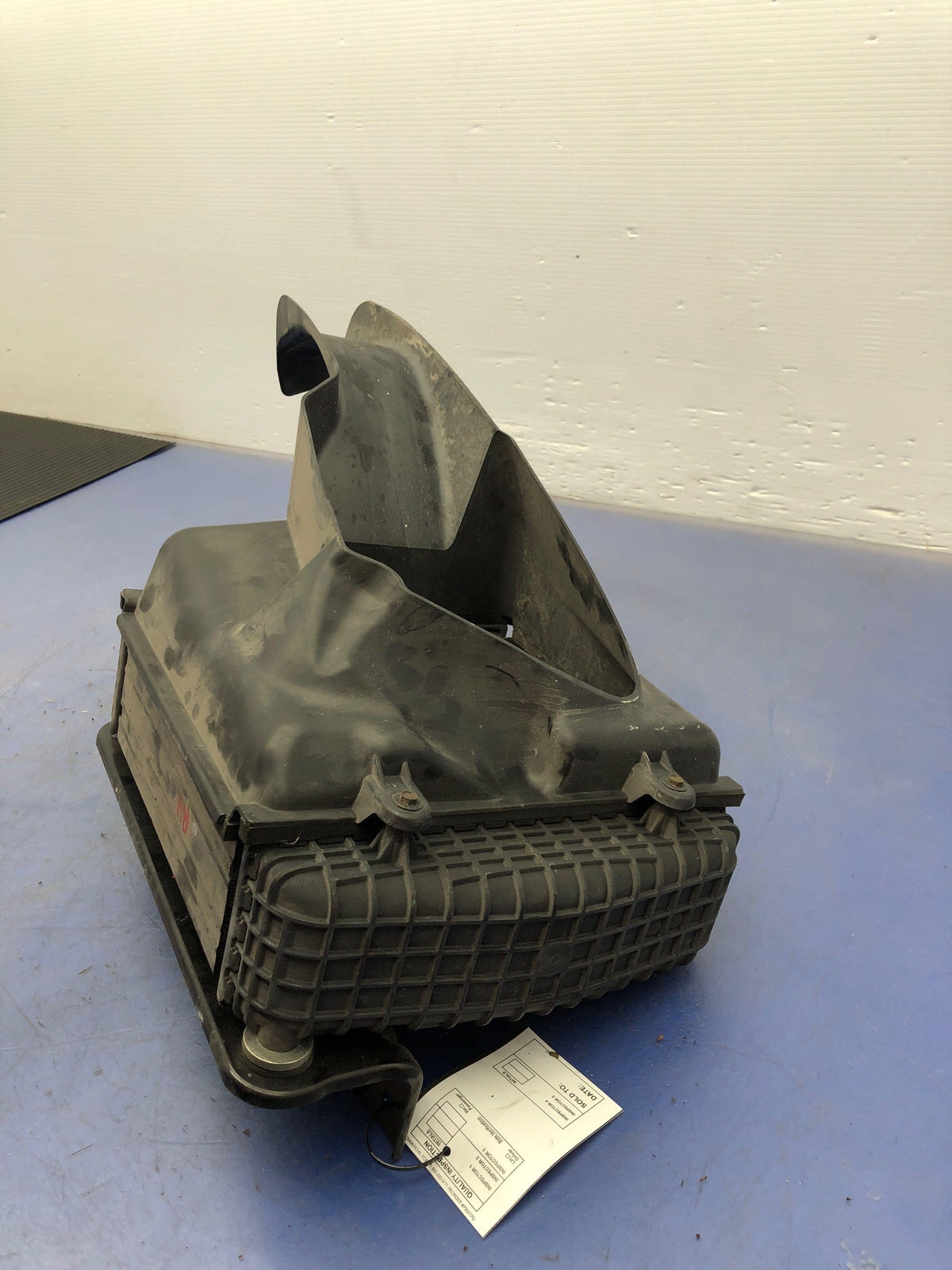 2014-2017 MASERATI GHIBLI M157 OEM 3.0L RIGHT RADIATOR INTERCOOLER UNIT W/ COVER