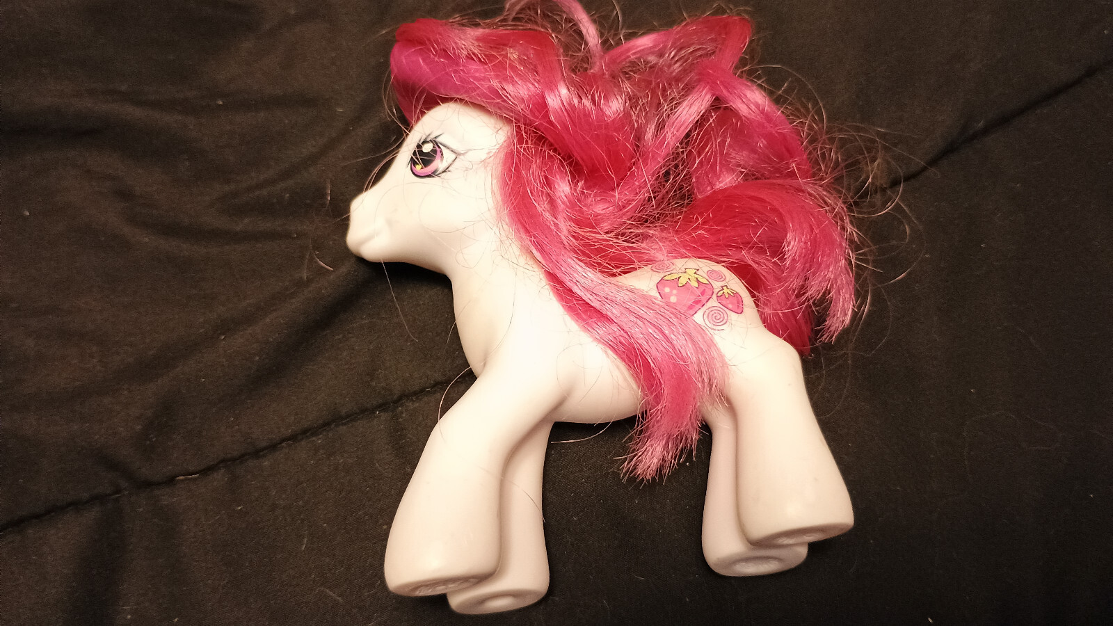 Figurina My Little Pony Strawberry Swirl 25° Compleanno Celebrazione Con Cappello 2007