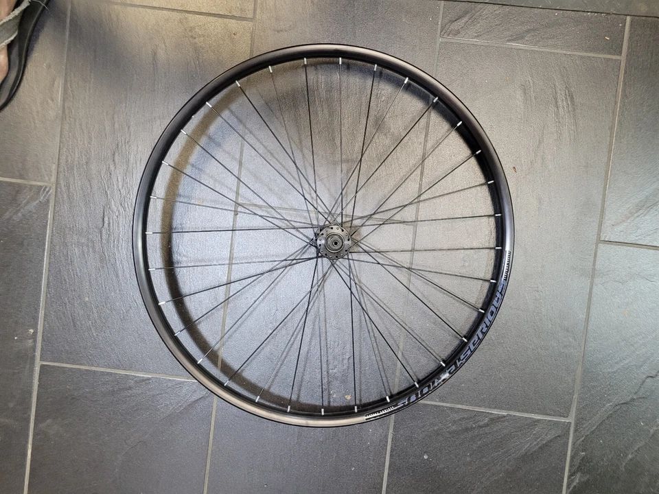 Vorderrad 27,5"  Serious Speiche #282