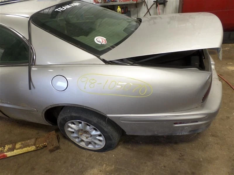 Caja de cambios usada transmisión automática tracción delantera con opción sobrealimentada se adapta a 98 BONNEV Foto 2 de 4