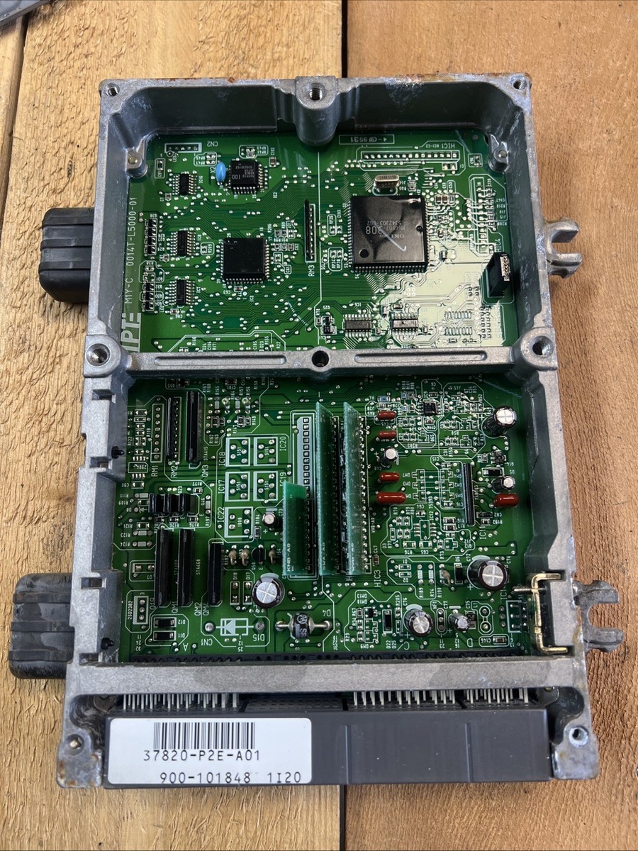 1996-1998 Genuine Honda Civic MT 37820-P2E-A01 Engine Computer ECU